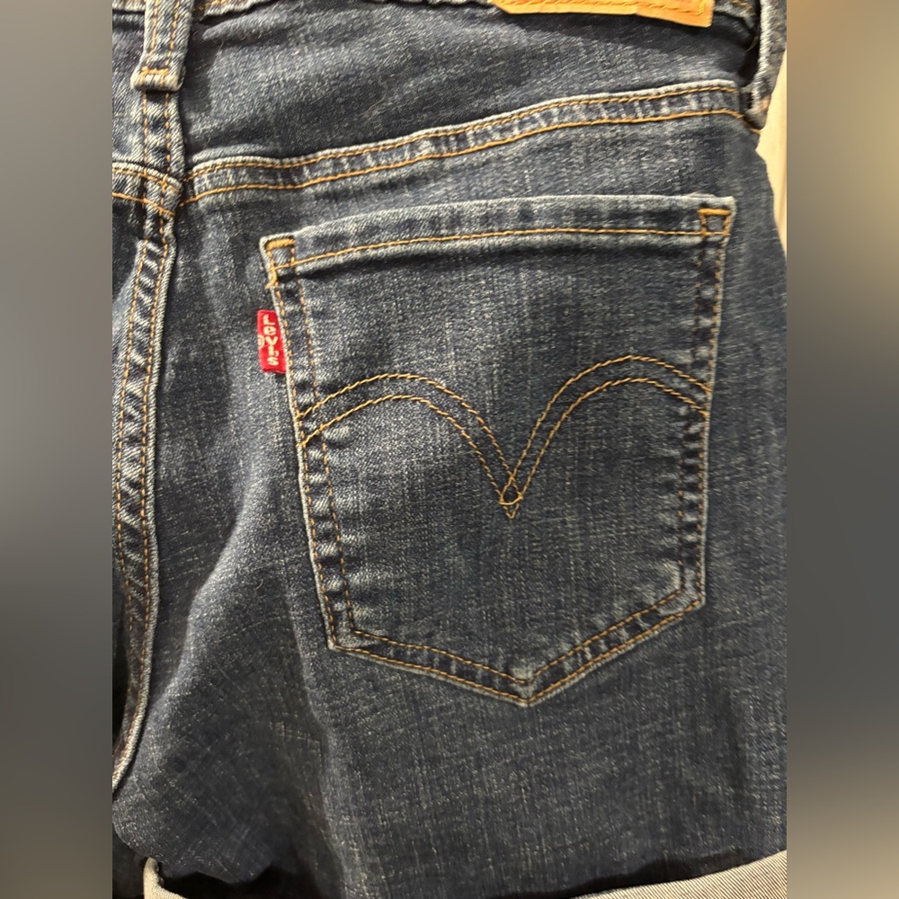 Levi's Women's Dark Blue Denim Shorts Size 6 - Picture 3 of 6